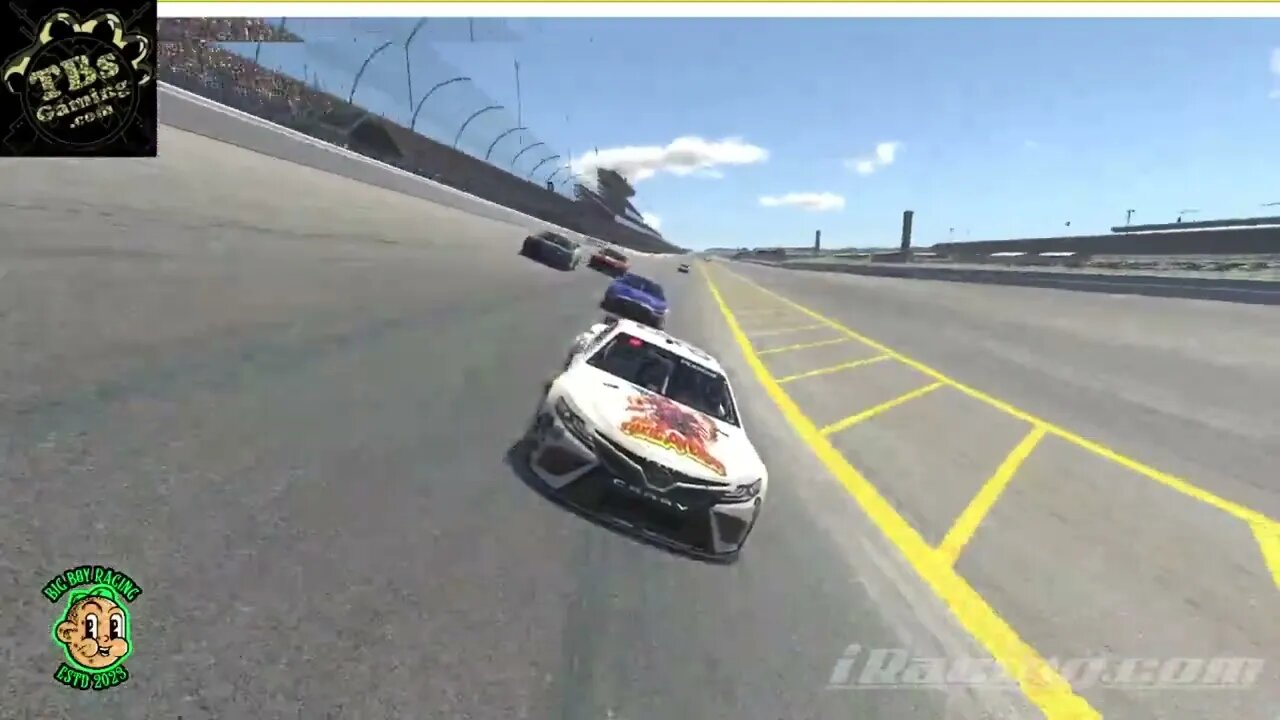 Action behind me #iracing