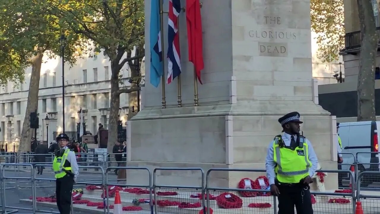 police guard the Cenotaph 12 November 2022 #metpolice