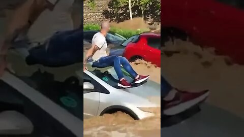 🔴 Floods in Zaragoza, #Spain 😱 Inundaciones En España 🙏🏻 #shorts #short