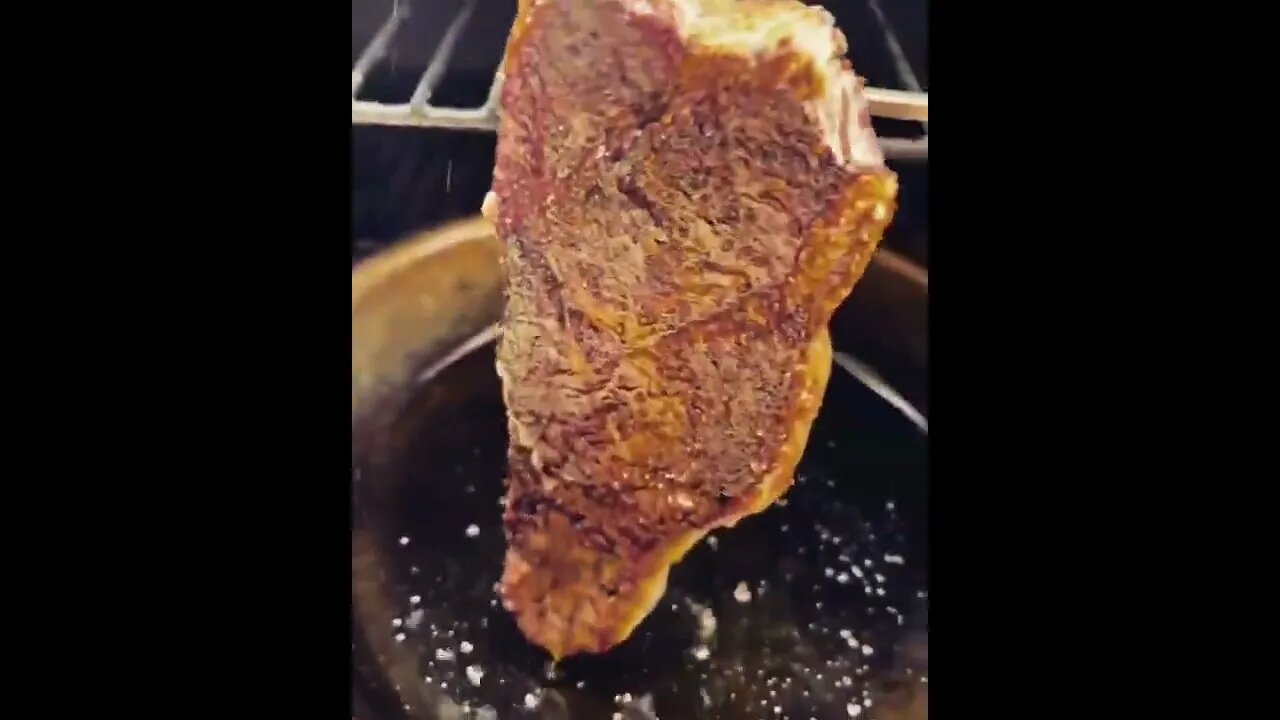 Steak. All day. Every day.| @michigantraeger on IG 👌🏽🥩😯 #shorts