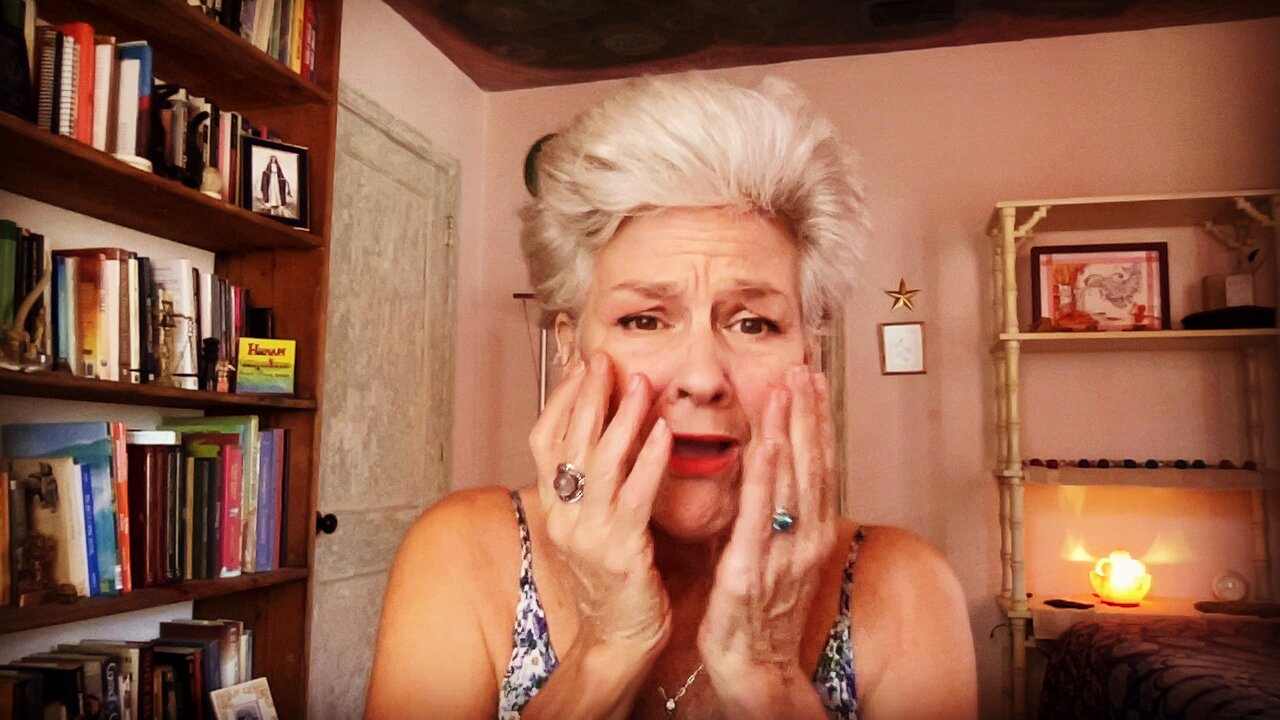 Lady Melody reads A Wrinkle in Time-episode 25