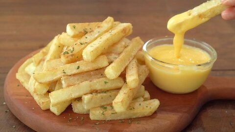 Potatoes and Cheese Sauce