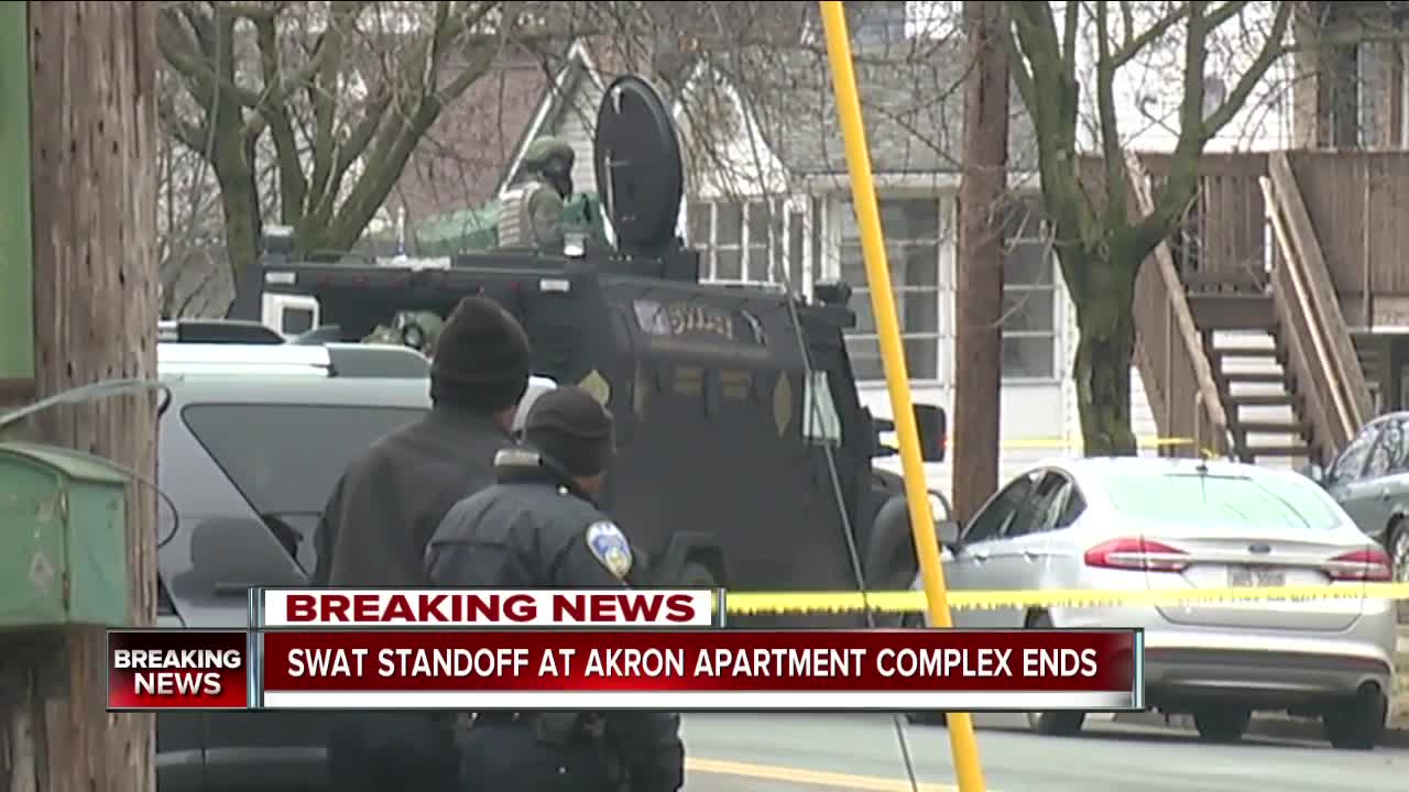 Akron police standoff at residence on Wilbeth Road ends