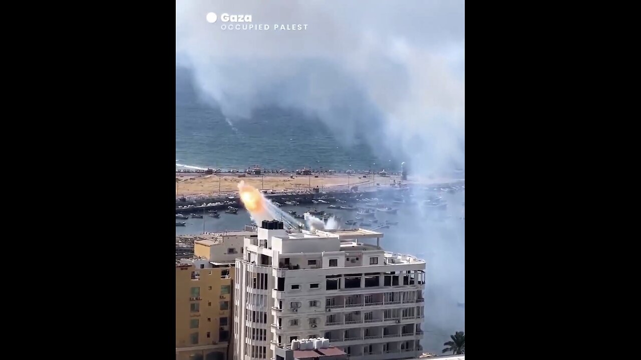 White phosphorus being used by Israel 🇮🇱 on Hamas