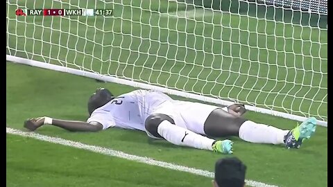 Mali soccer star Ousmane Coulibaly, 32, suffers heart attack on pitch (extended version)