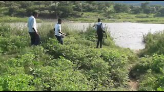 SOUTH AFRICA - Durban - Crossing the Khamanzi River to go to school and back (Videos) (Set 1) (3Rm)