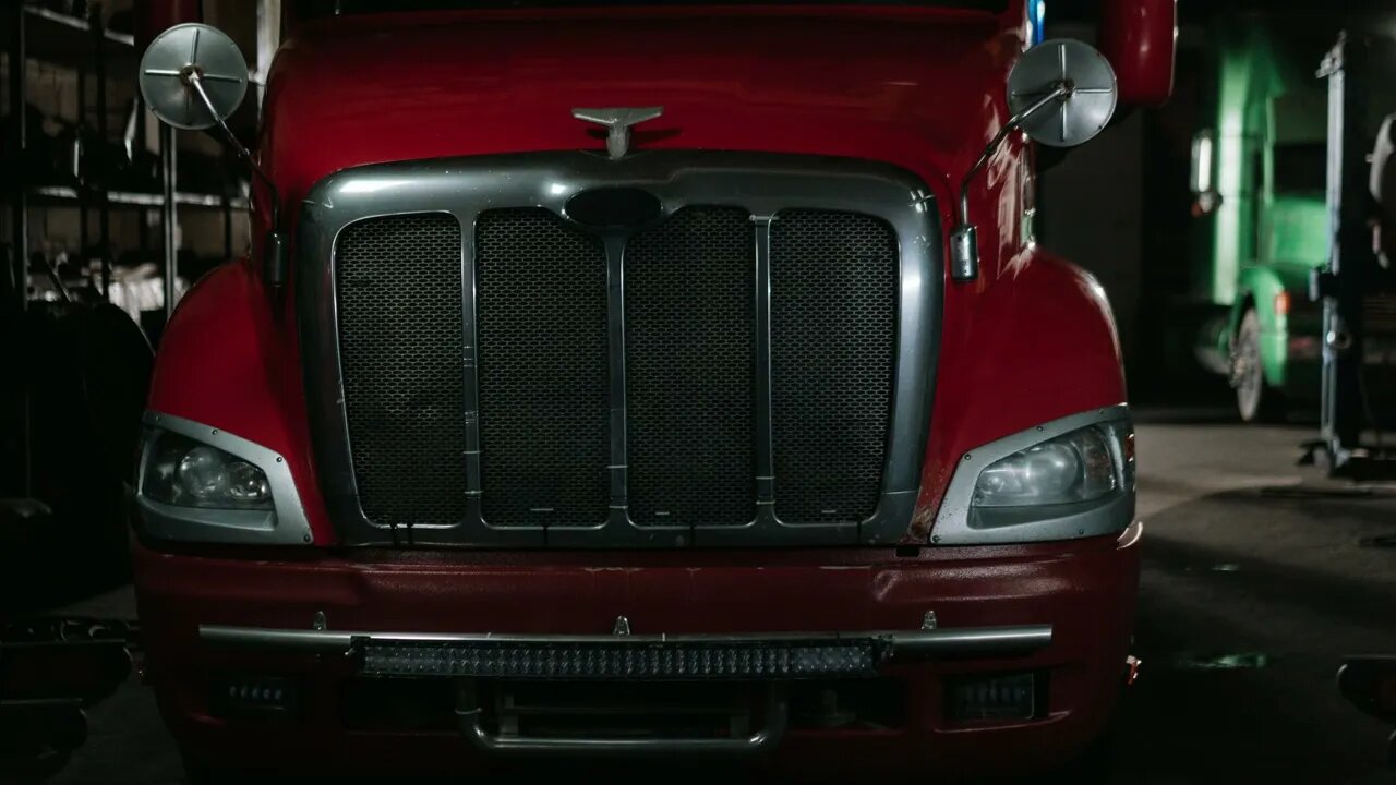 Powerful Truck Roar #5 - Royalty-Free Sound Effect (No Copyright)