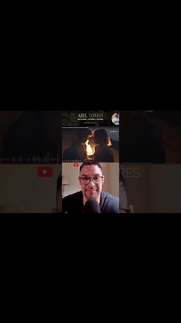 IGNORA A LAS MUJERES PARA LLAMAR SU ATENCIÓN