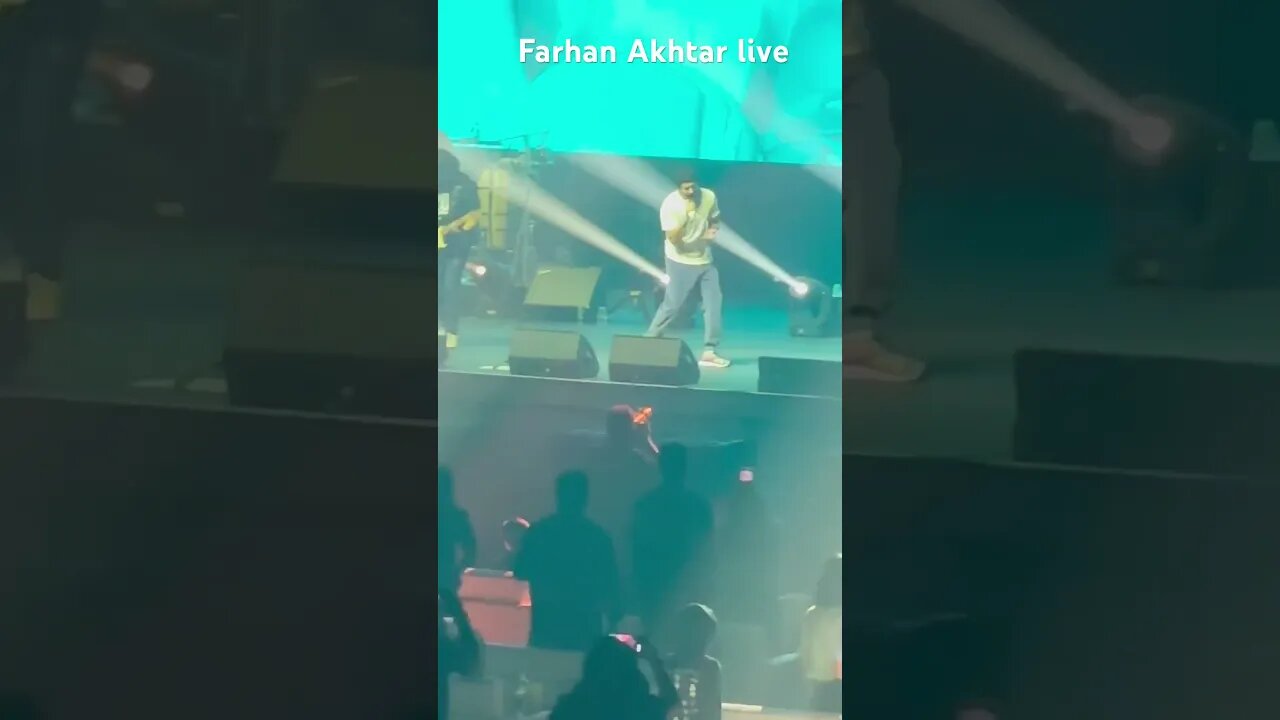 Dil Dharaknay Do With Farhan Akhtar Live! #music #farhanakhtar