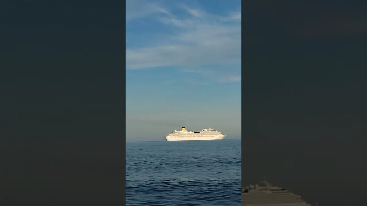 vlog - beautiful evening - playa de huelin malaga - Spain #shorts