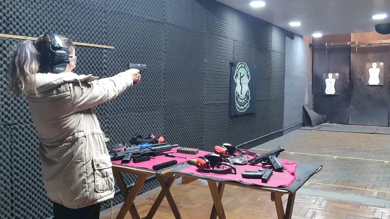 Taurus g2c - Pequetita odeia mas tb é teimosa