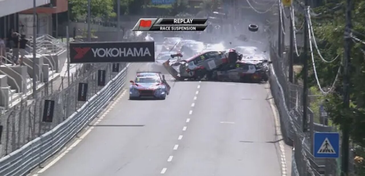 WTCR Race 1- Big crash in the streets of Vila Real Portugal