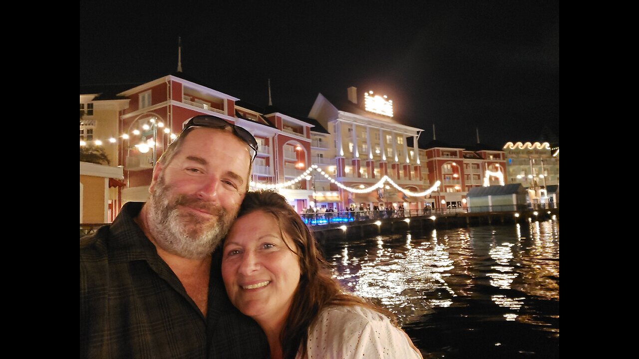 Disney Boardwalk next to Flying fish is Abracadabra bar