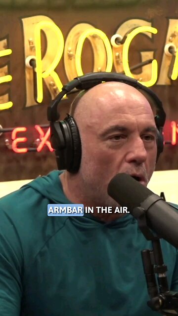 Mighty Mouse's🐭🐀 Insane Move: Must See! #joerogan #insane #mma