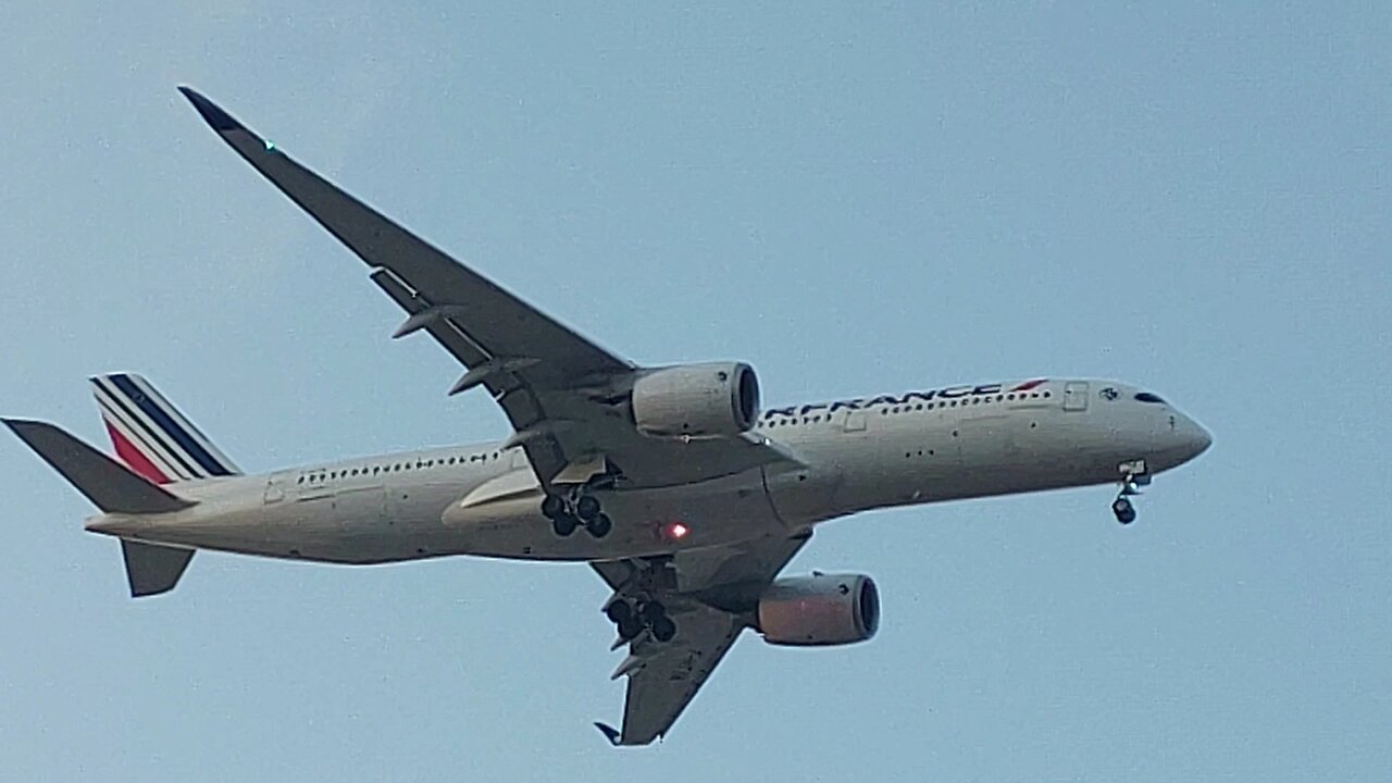 Airbus A350 F-HTYM coming from Paris to Fortaleza