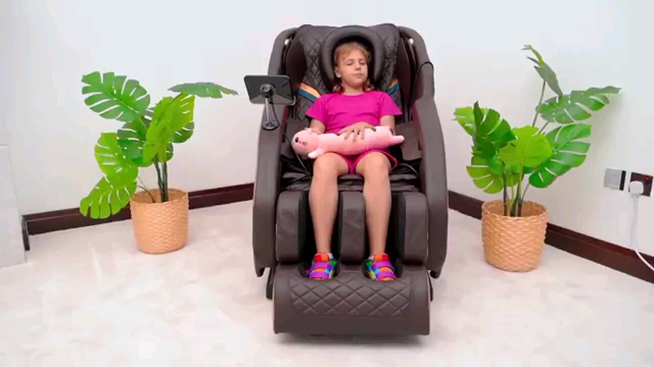 Five Kids Challenge to find Colorful Cars with Baby Alex and other