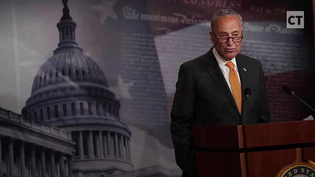 After Schumer Trashes Trump, Pic of Schumer & Putin Palling Around Goes Viral