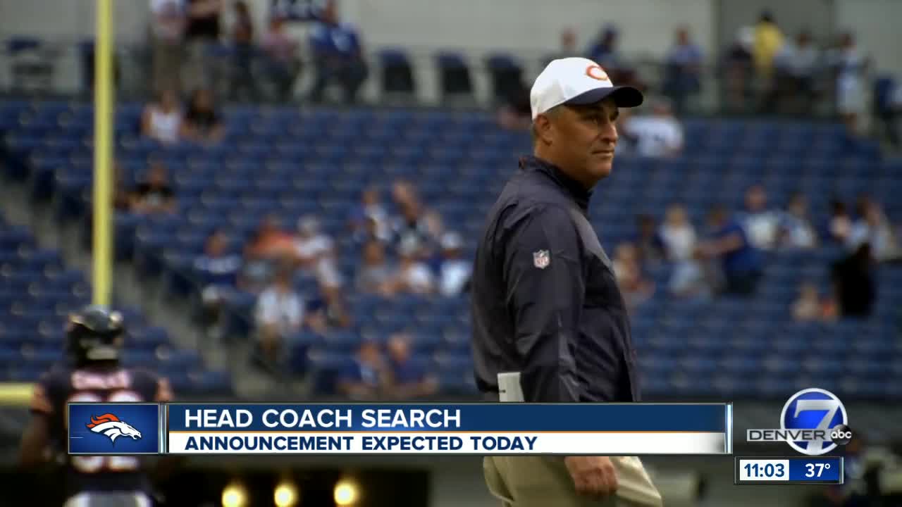 Denver Broncos hire Bears' Vic Fangio as head coach, sources say