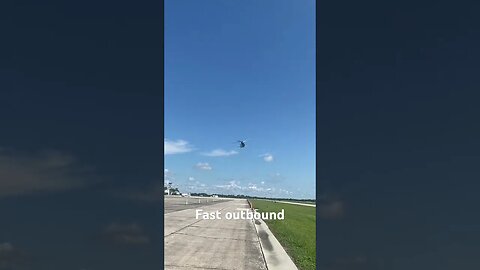 #aviationlover #airplanesdaily #flying #takingoff #helicoptertakeoff #pilotlife #aviation