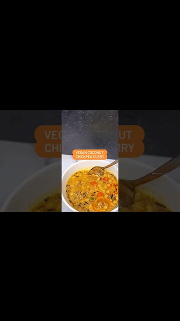 vegan coconut chickpea curry