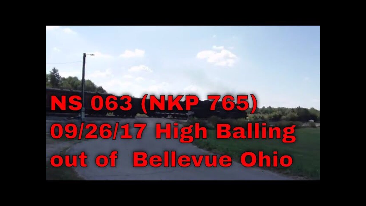 NS 063 (NKP 765) 09/26/2017 High Balling out of Bellevue Ohio