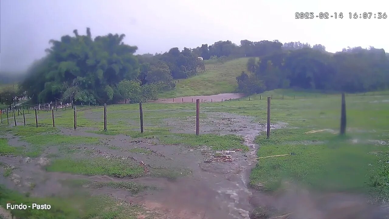 Camera de Segurança 24 horas ( Registro da chuva de hoje ) HARAS E CONFINAMENTO PROFETA #porangaba