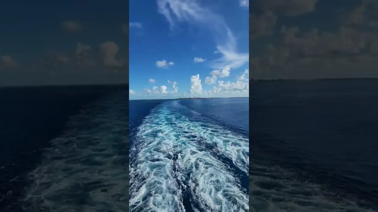 Leaving CocoCay in Our Wake!