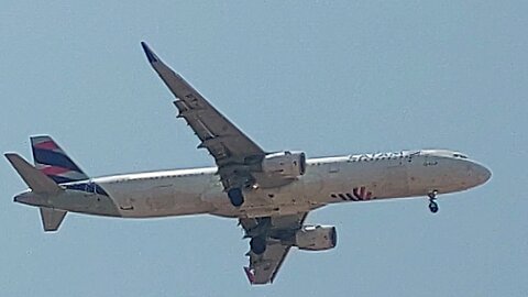 Airbus A321 PT-XPM coming from Brasília to Fortaleza