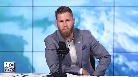 WAR ROOM (Full Show) Monday - 8/22/22