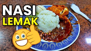 FIRST TIME Eating Nasi Lemak in Malaysia!🇲🇾