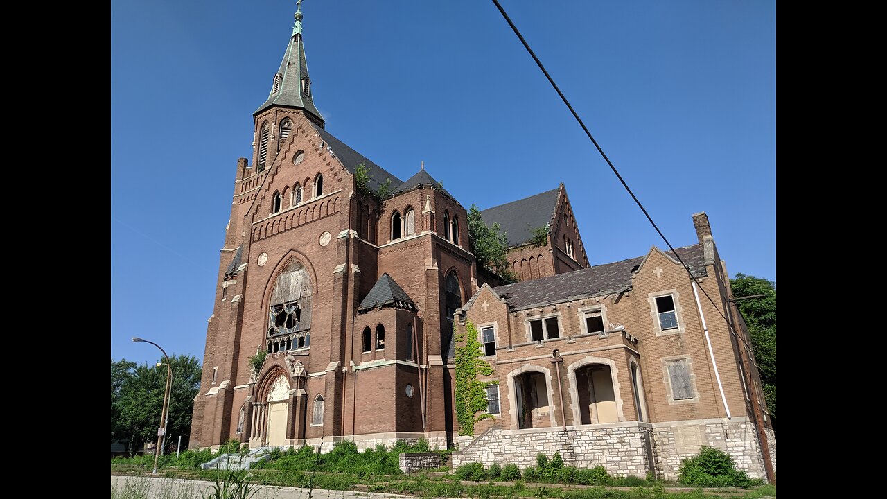 Exploring an Abandoned Church | St Louis July 2019