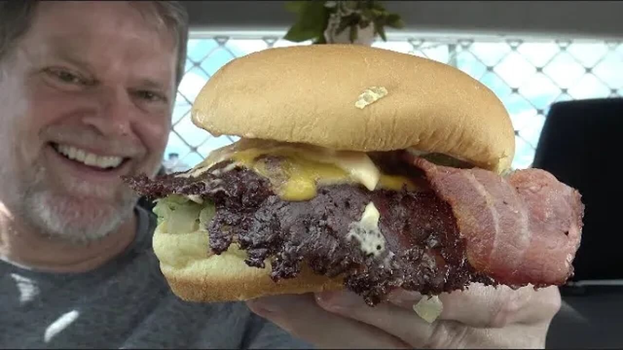 Mac From Way Back Classic Cheeseburger Review