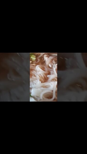 The impact of pho on society🍲🐂🇻🇳 #shorts