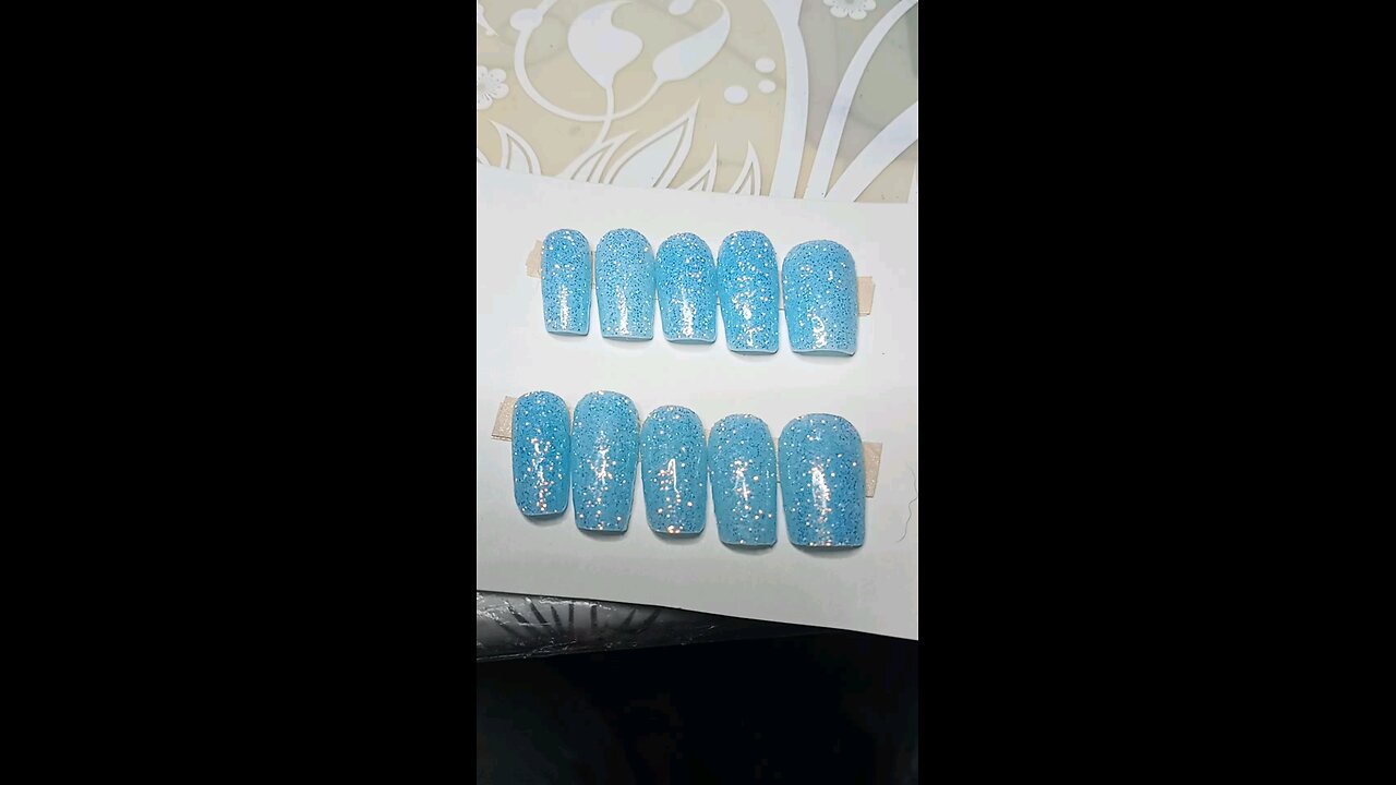 I make press on nails!!!