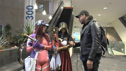 SkeeterJean TROLLING COSPLAYERS AT YOUMACON 2019