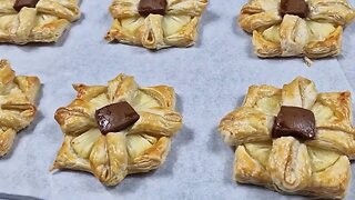 Delicious recipes made with puff pastry, chocolate and fruit