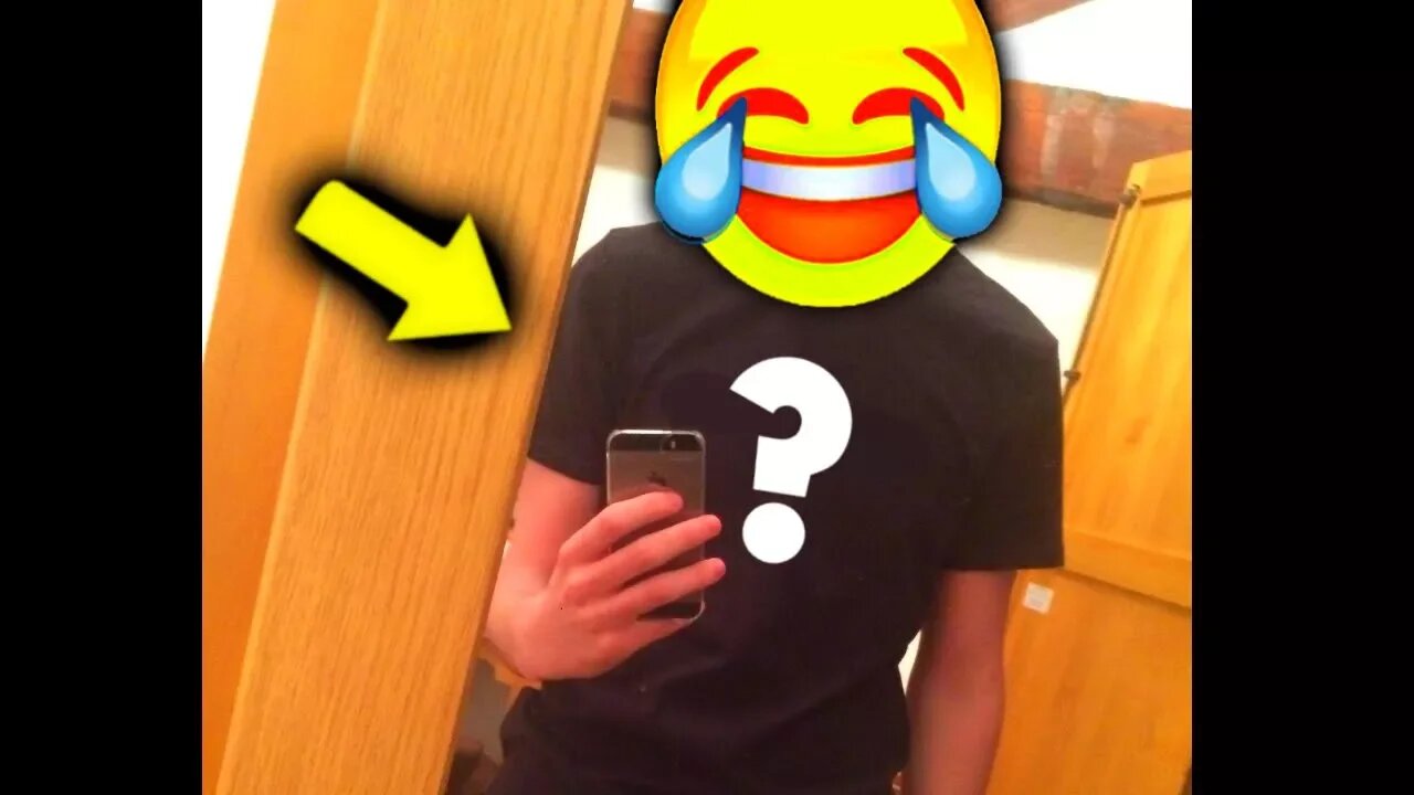 i have a huge announcement.. MERCH! (roblox)