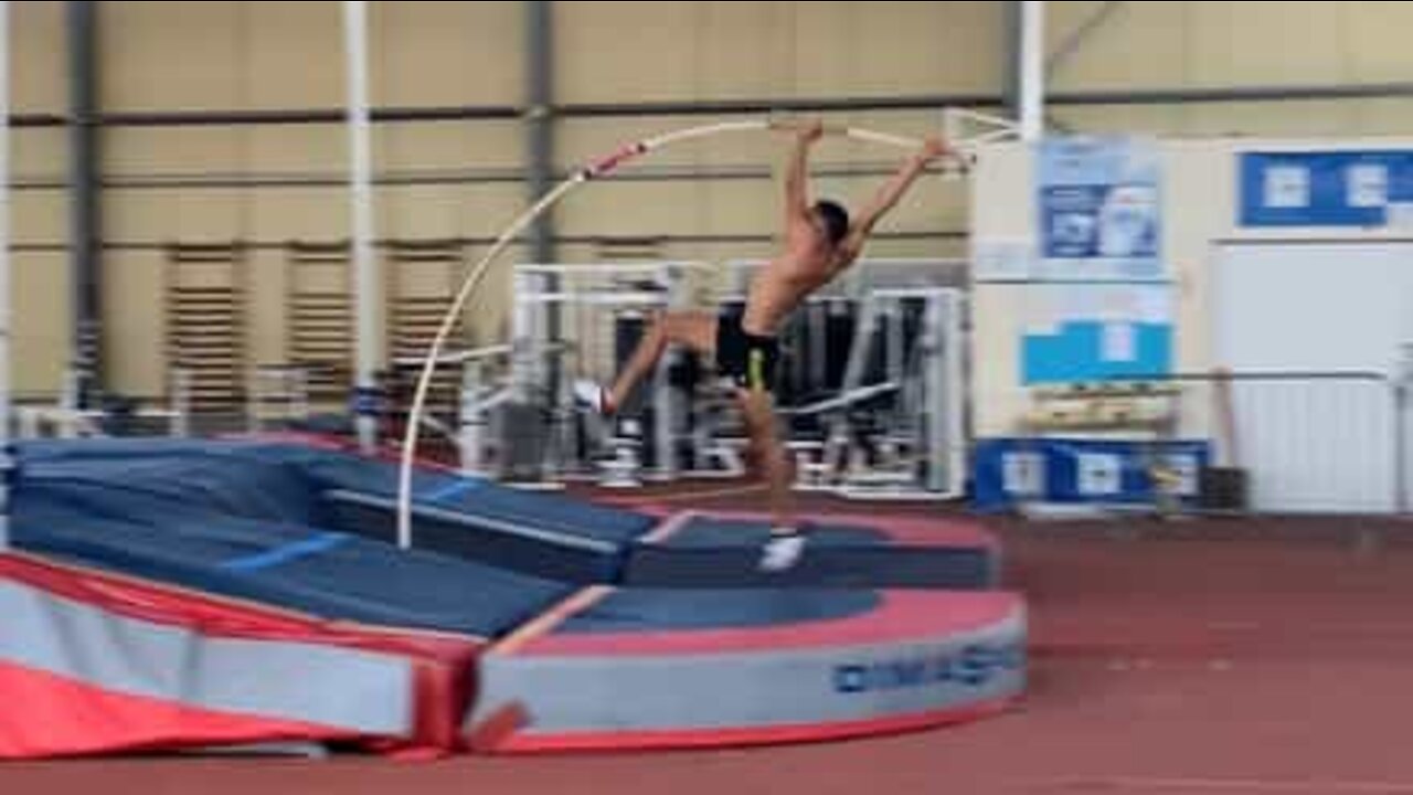 Epic pole vaulting fail caught on camera