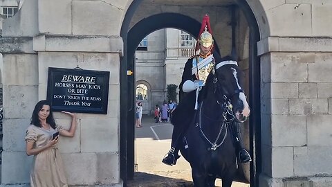 She could of straighten the sigh #horseguardsparade