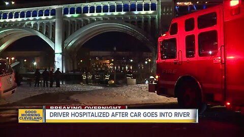 Man escapes from car that crashed into Cuyahoga River