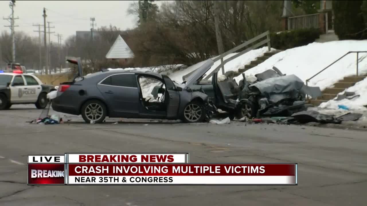 At least four transported in multi-vehicle crash near 35th/Hopkins Street