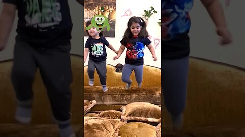 Tiny Daredevils: Sibling Jumping Spectacular! 🌟🥰 #siblings #jumping #short #shorts #youtubeshorts