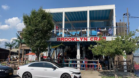 Brooklyn Crab & Sunny’s Bar (Red Hook, Brooklyn)