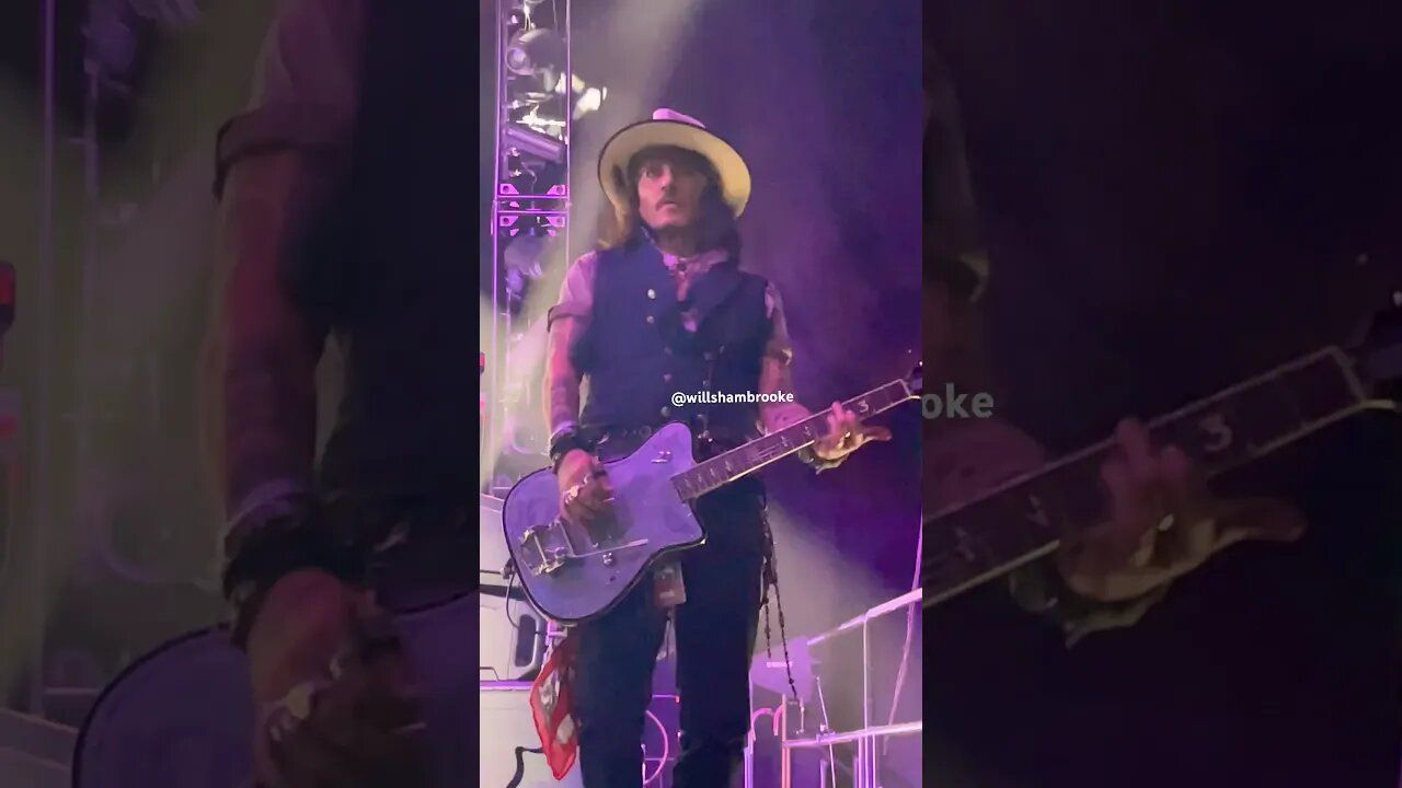 JOHNNY DEPP CLOSES THE SHOW LONDON UK