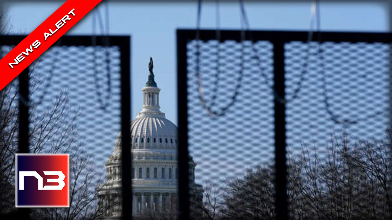 Trump Issues Warning as Fencing, Watch Tower Erected in DC Ahead of Protest