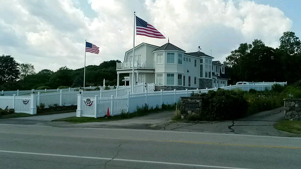 Someone buy me this home Please