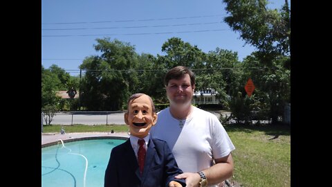 Vance Dykes & George H. W. Bush: A Boring Kind Of Guy