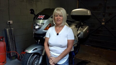 Changing brake fluid on a motorbike