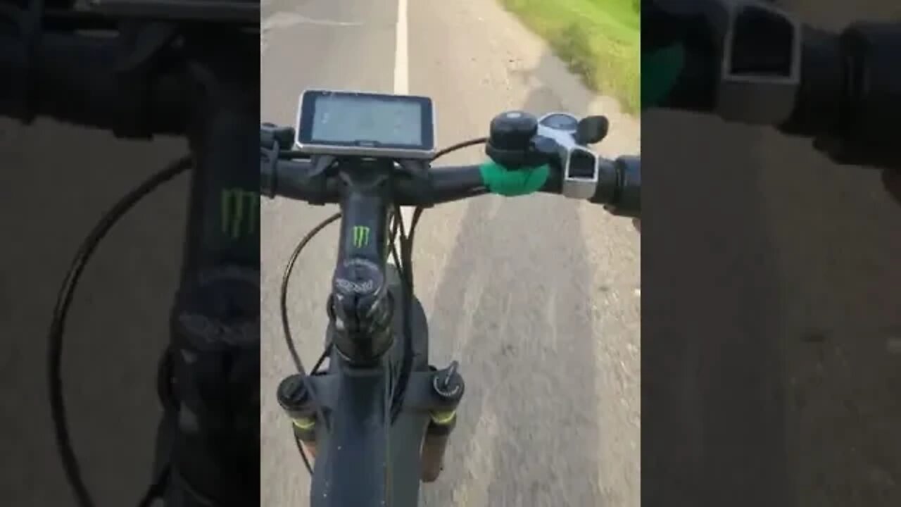 E-bike cruise through town to get some BBQ. #yolo #electric #ebike #fun #fattirebike #bikelife