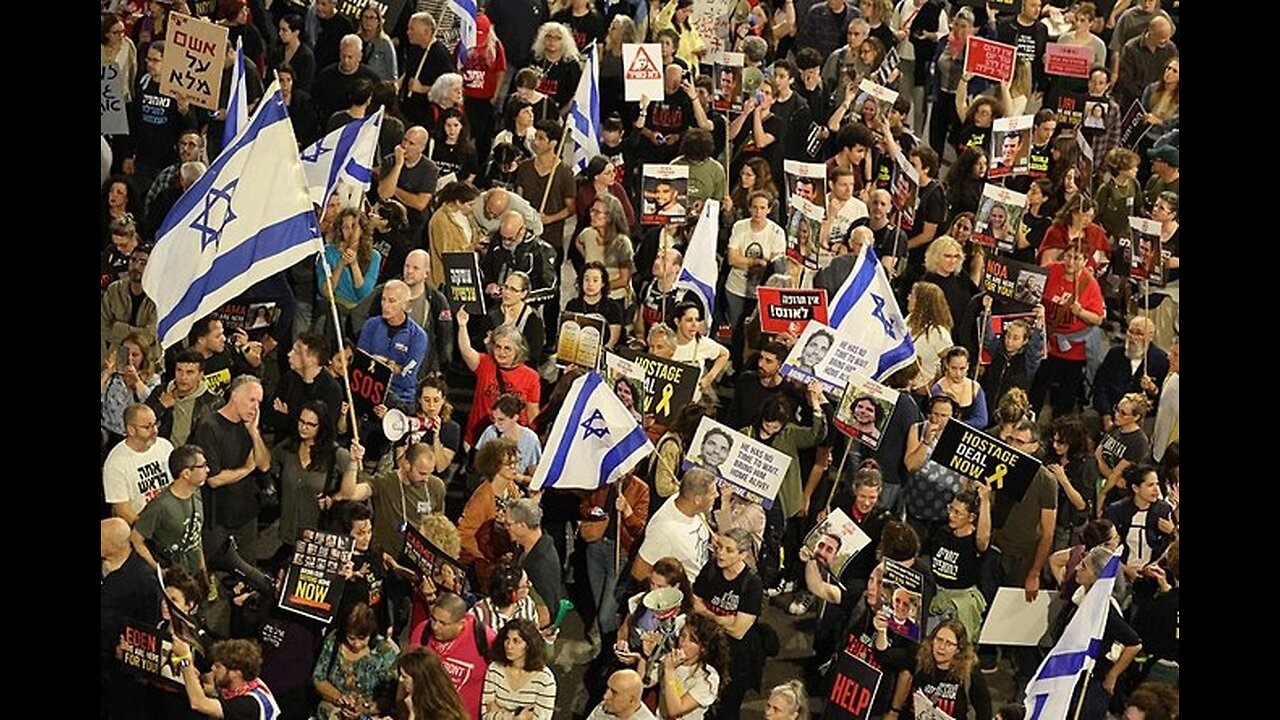 Thousands of people in Israel took to the streets and demanded Netanyahu's resignation